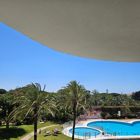 Julia'S Apartment Marbella Bagian luar foto